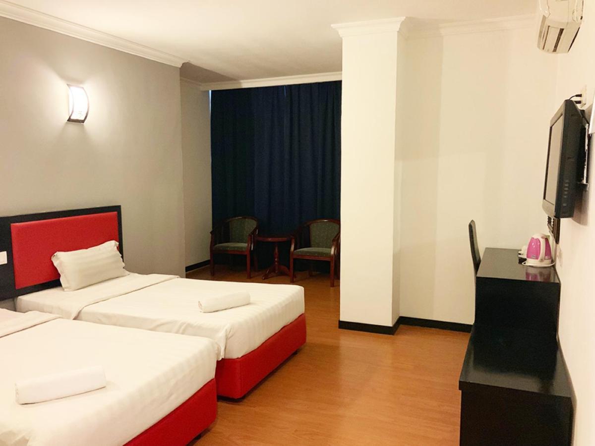 קוטה קינבלו Golden Hotel מראה חיצוני תמונה