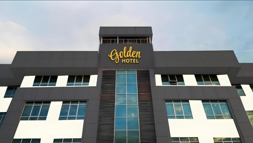 קוטה קינבלו Golden Hotel מראה חיצוני תמונה